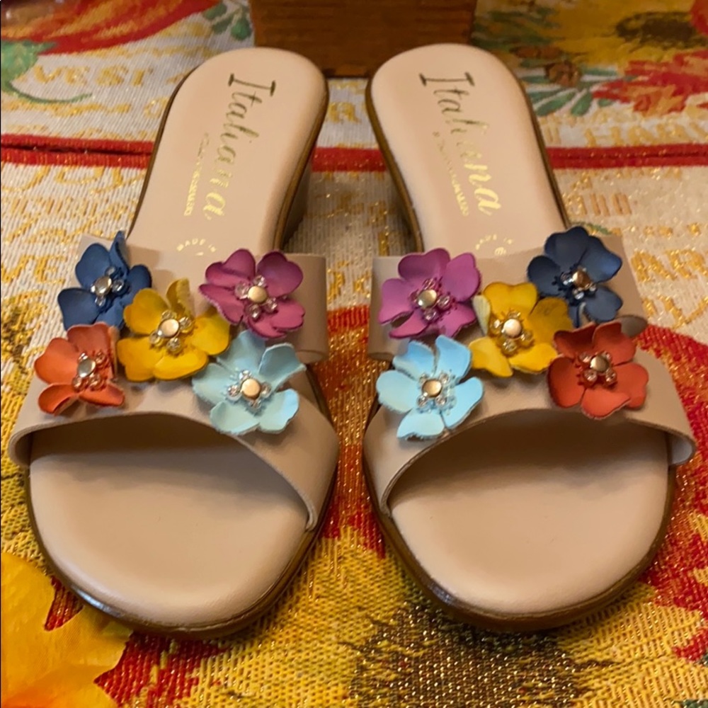 Italiana Wege sandals